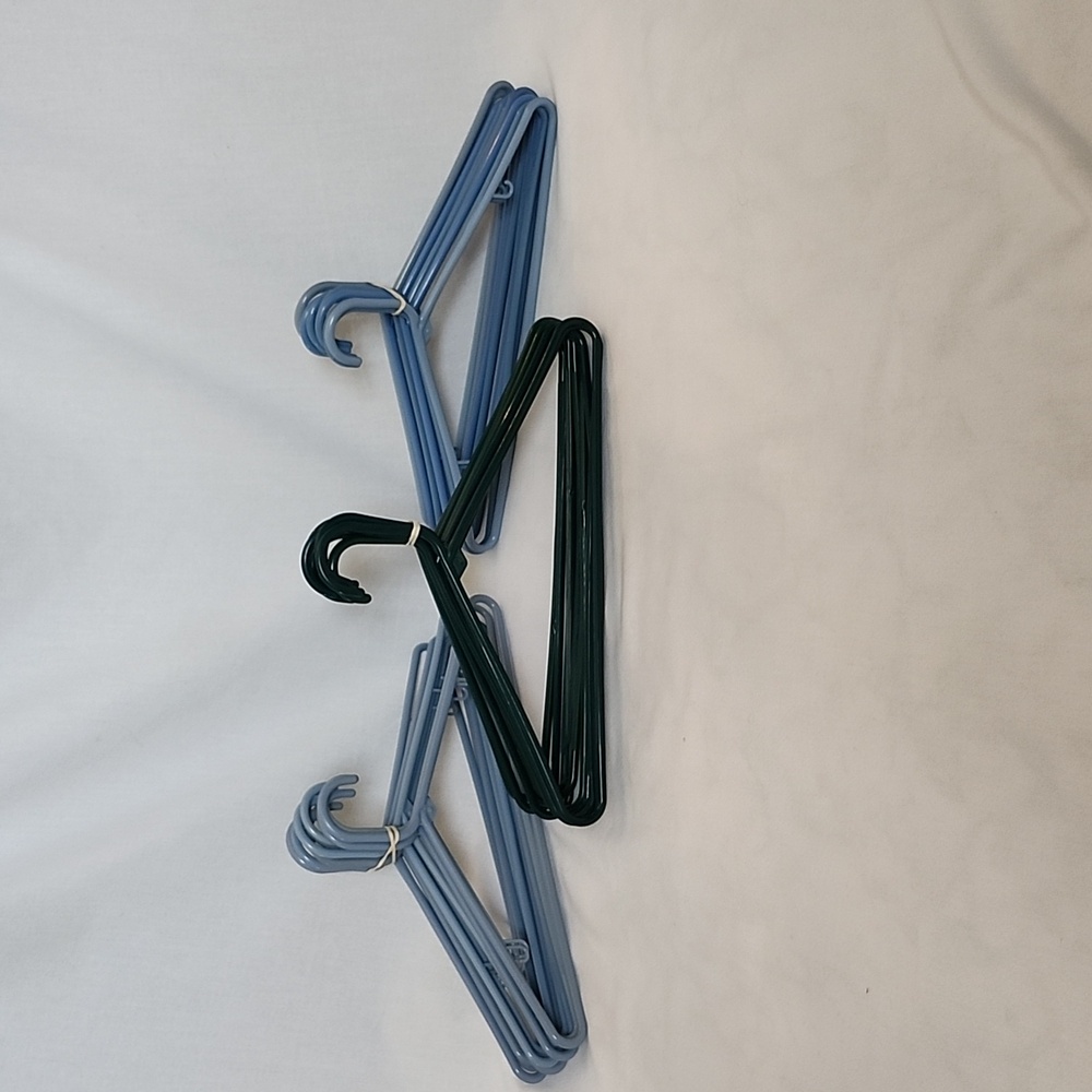 Set of 30 Plastic Clothes Hangers-Blue and Green